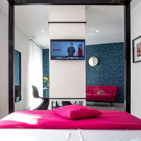 36 Steps In Tasso Square